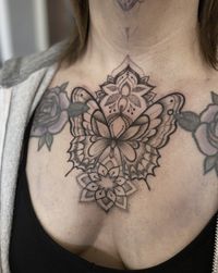 Schmetterling Mandala Fineline Tattoo Vicky Duisburg