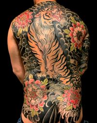 kailitos_way_duisburg_tattoo_backpiece_tiger_asia_Kopie
